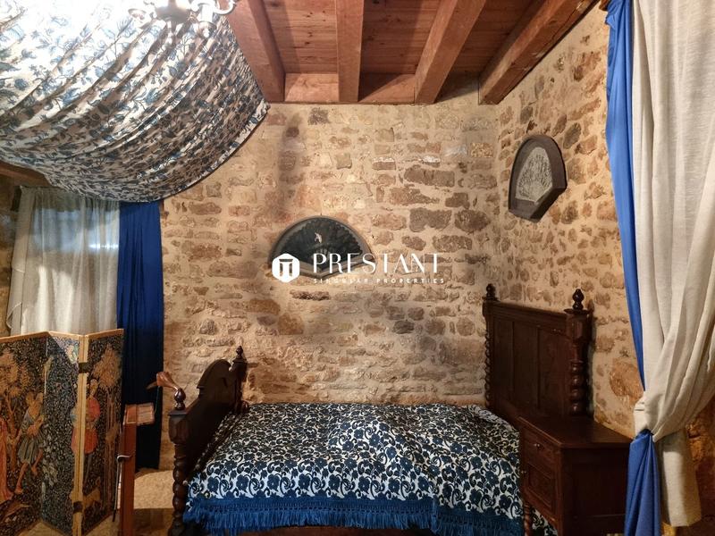 Hôtel particulier - 400 m² - 10 pièces