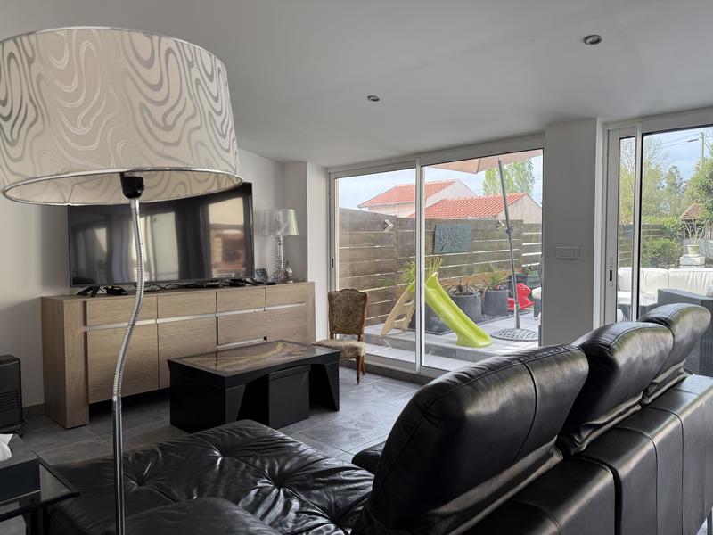 Maison - 185 m² - 7 pièces