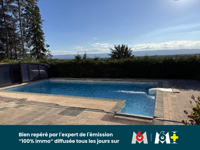 Maison - 265 m² - 8 pièces