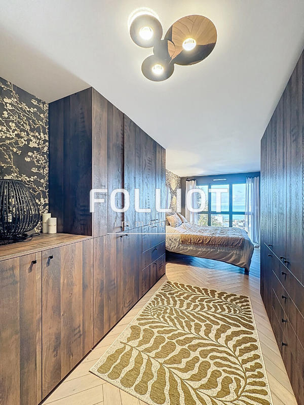 Maison - 167 m² - 6 pièces