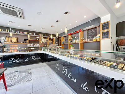 Fonds de commerce - 220 m²