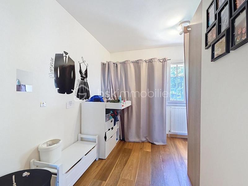 Maison - 180 m² - 6 pièces