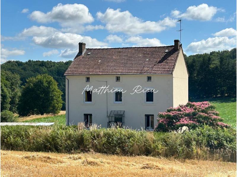 Maison - 252 m² - 6 pièces