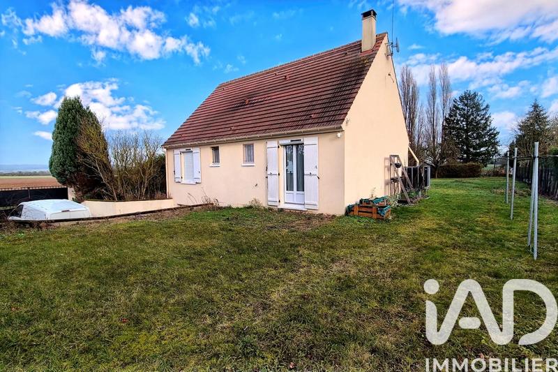 Maison - 95 m² - 6 pièces