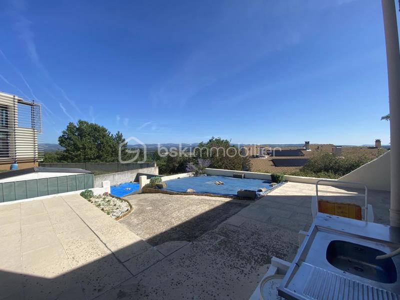 Villa - 99 m² - 5 pièces