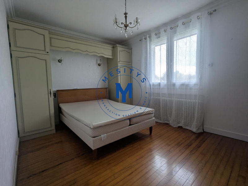 Maison - 104 m² - 5 pièces