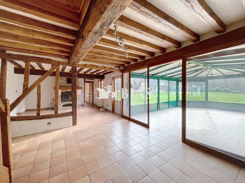 Maison - 205 m² - 6 pièces