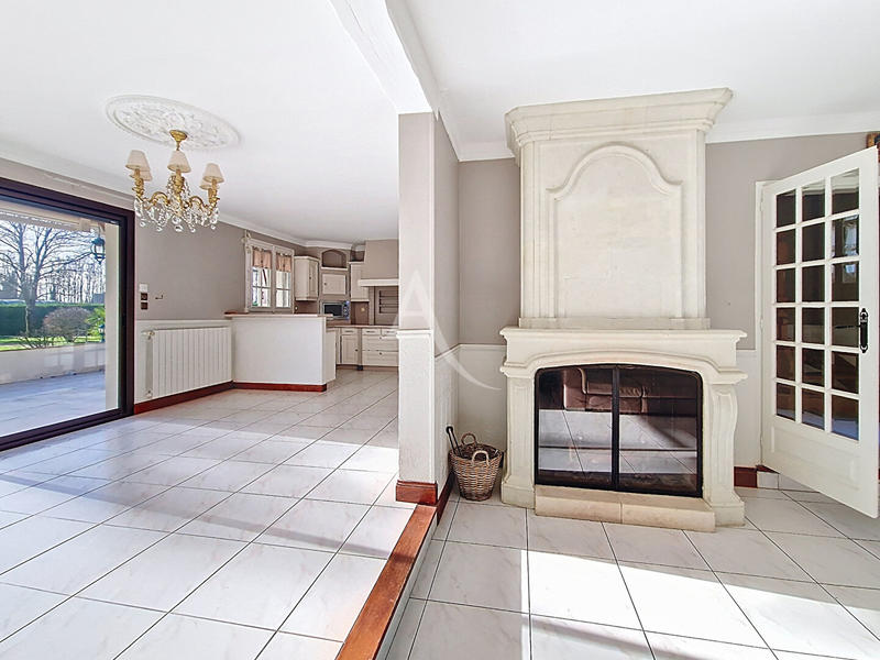 Maison - 162 m² - 6 pièces