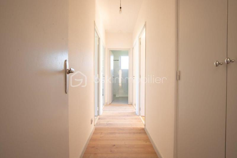 Maison - 94 m² - 5 pièces