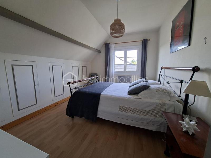 Maison traditionnelle - 128 m² - 6 pièces