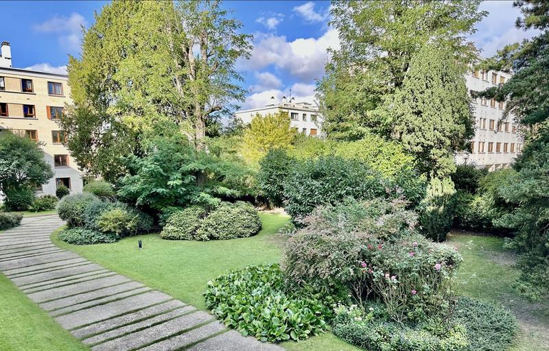 Appartement - 142 m² - 6 pièces