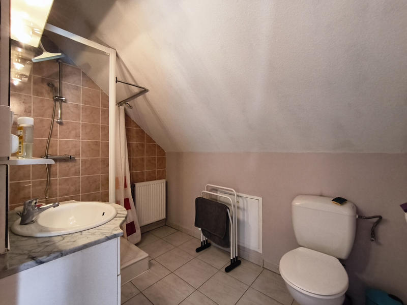 Maison - 99 m² - 6 pièces