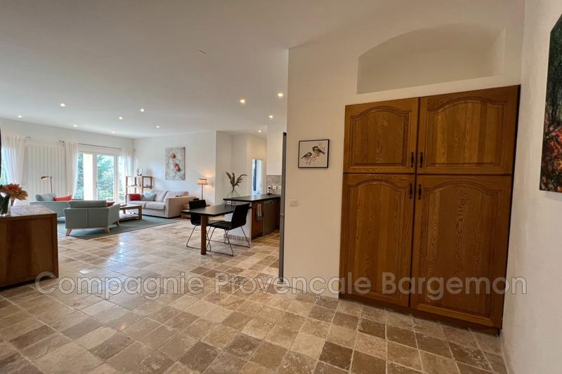 Appartement - 92 m² - 3 pièces
