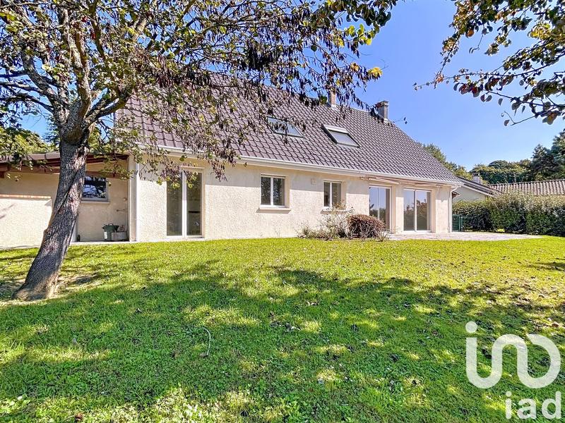 Maison - 210 m² - 7 pièces