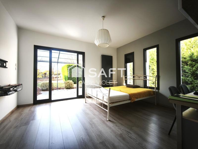 Maison - 190 m² - 6 pièces