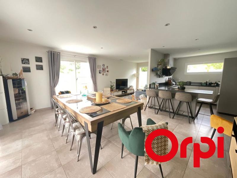 Maison - 107 m² - 5 pièces