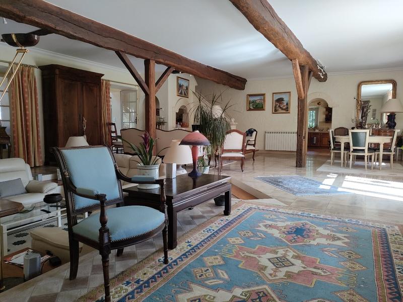 Propriété - 500 m² - 15 pièces