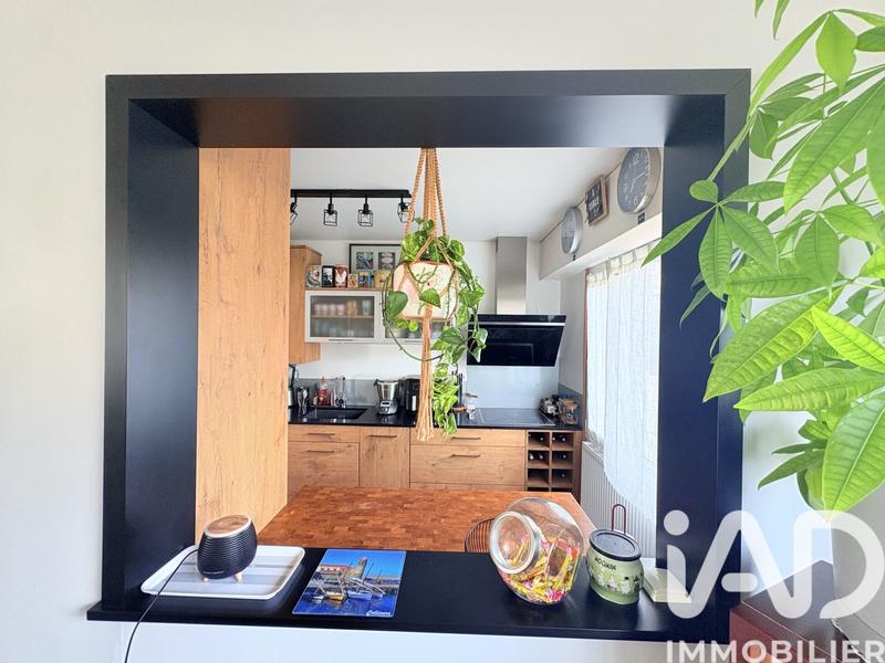 Maison - 99 m² - 4 pièces