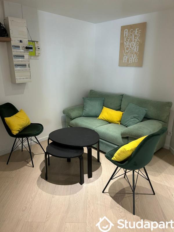 Chambre - 13 m² - 1 pièce