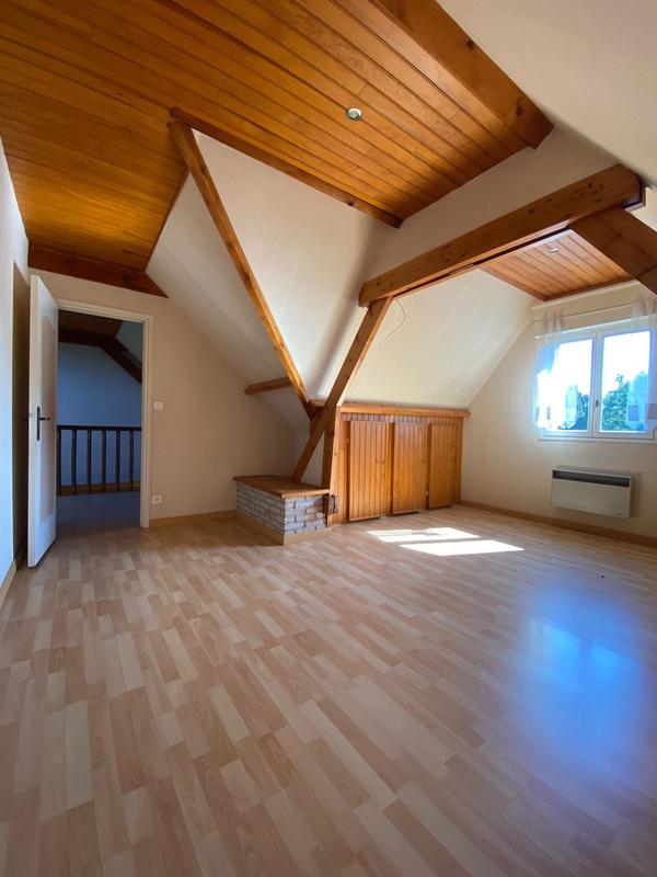 Maison - 195 m² - 7 pièces