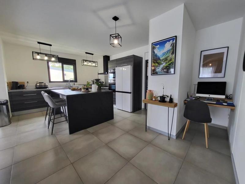 Villa - 195 m² - 5 pièces