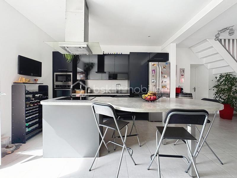 Maison de village - 140 m² - 6 pièces