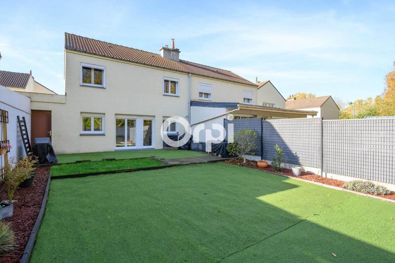 Maison - 94 m² - 5 pièces