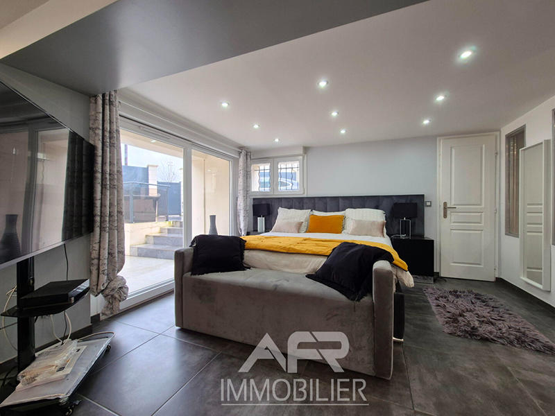 Maison - 155 m² - 5 pièces