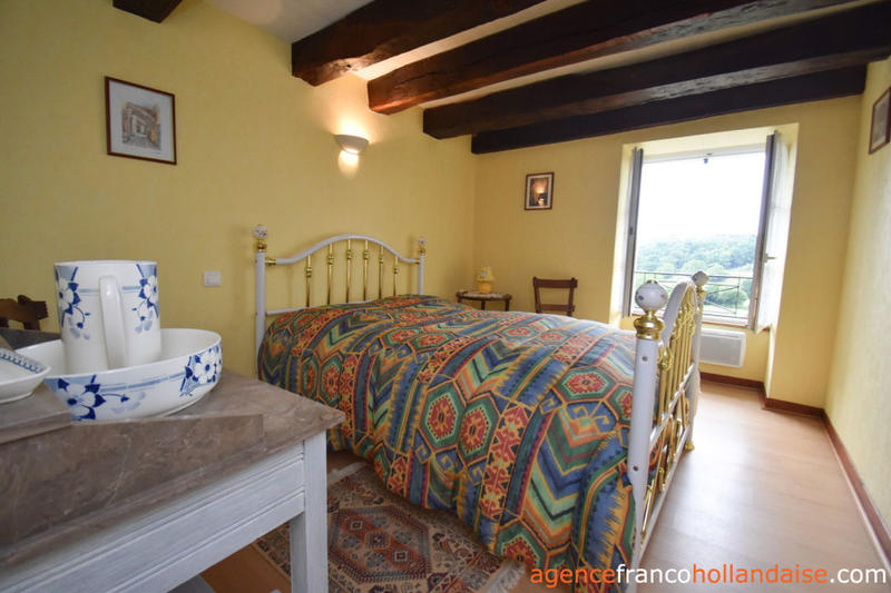 Maison jumelée - 145 m² - 6 pièces