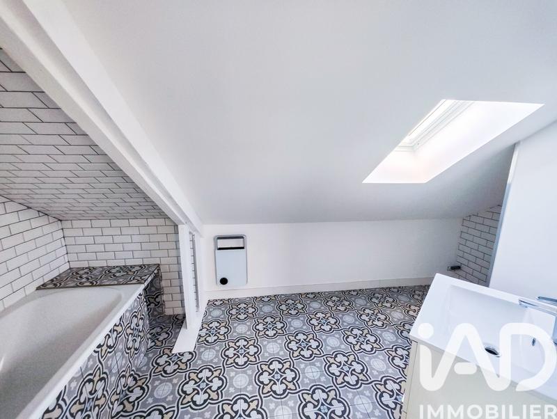 Maison - 137 m² - 6 pièces