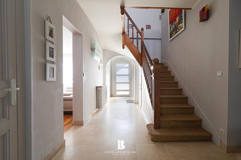 Maison - 192 m² - 6 pièces