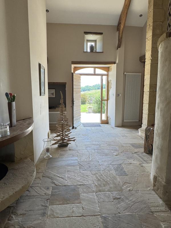 Maison - 345 m² - 11 pièces