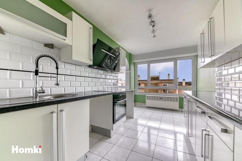 Appartement - 76 m² - 4 pièces