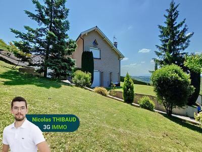 Maison - 178 m² - 5 pièces