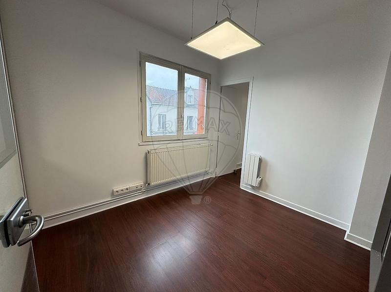 Local commercial - 80 m² - 5 pièces