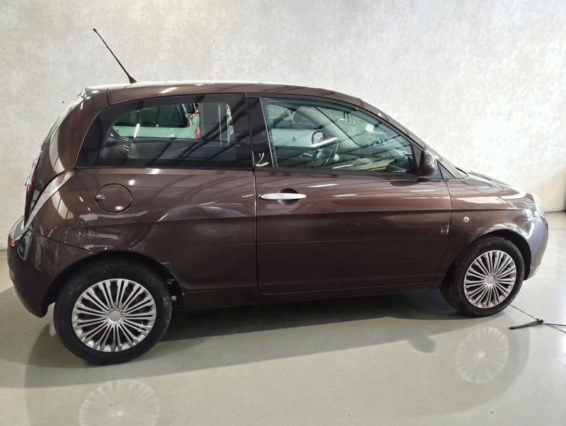 Lancia Ypsilon 1.2 60 y 3p