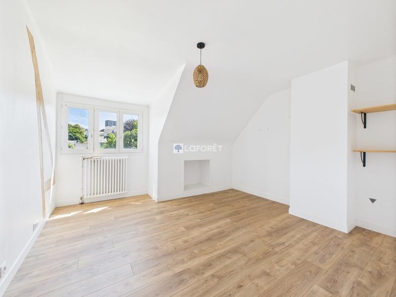 Maison - 92 m² - 4 pièces