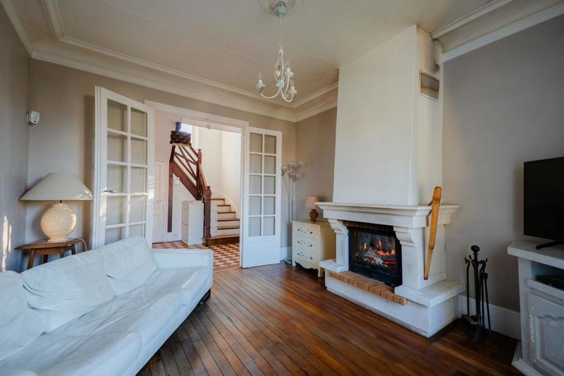 Maison - 115 m² - 6 pièces