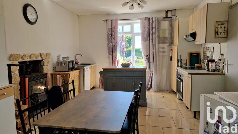 Maison - 90 m² - 4 pièces