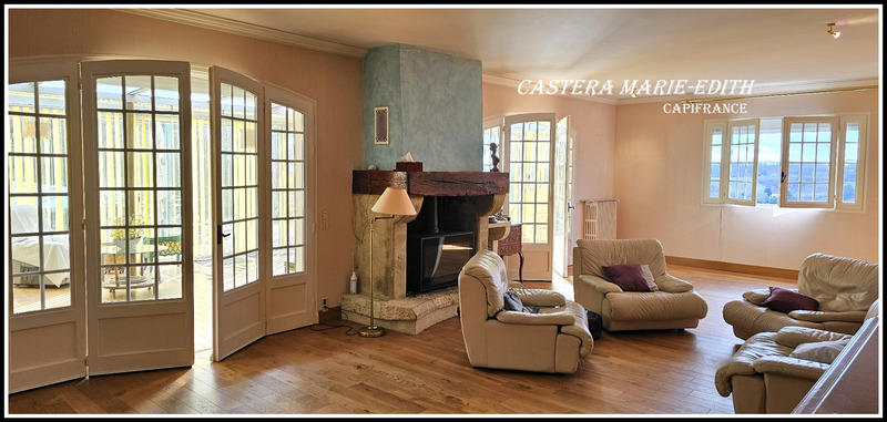 Maison - 322 m² - 9 pièces