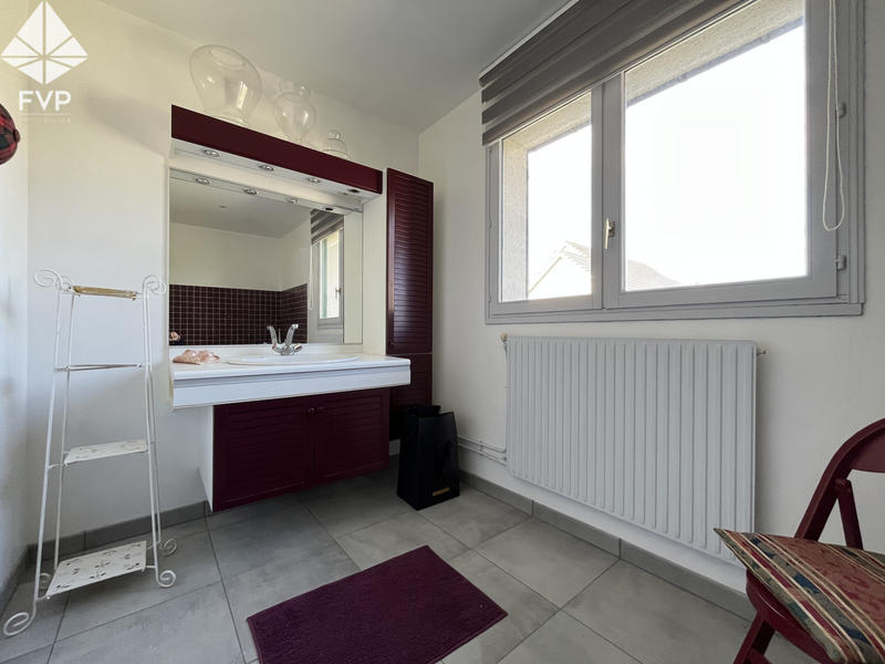 Maison - 194 m² - 7 pièces