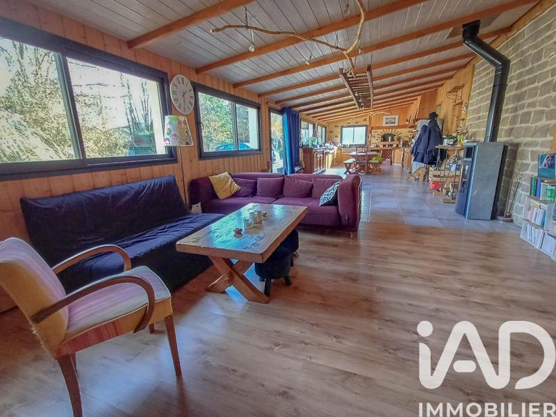 Maison - 245 m² - 6 pièces