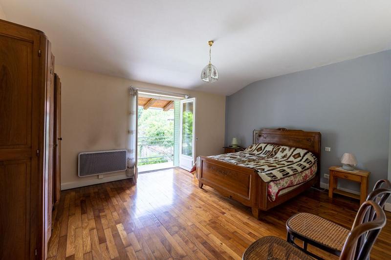 Maison - 169 m² - 6 pièces