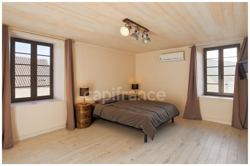 Maison de village - 213 m² - 6 pièces