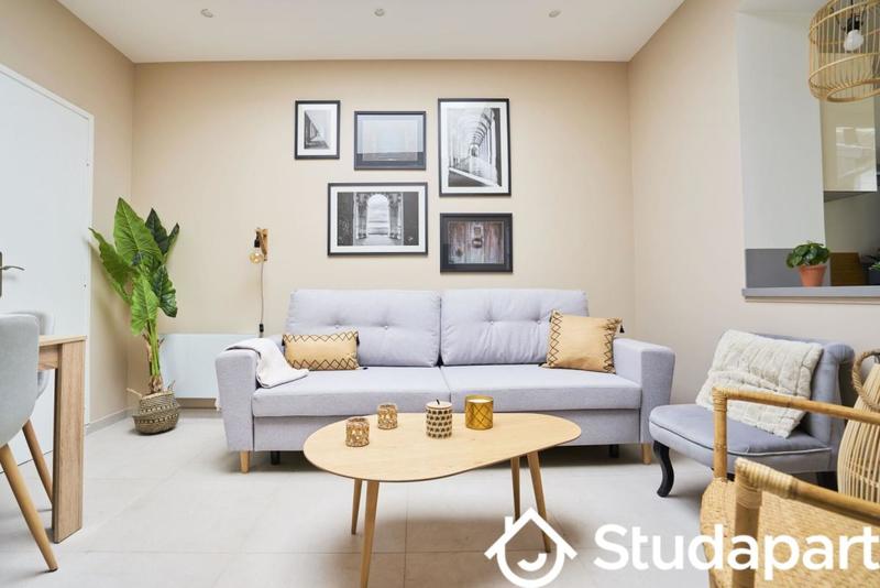 Chambre - 12 m² - 1 pièce