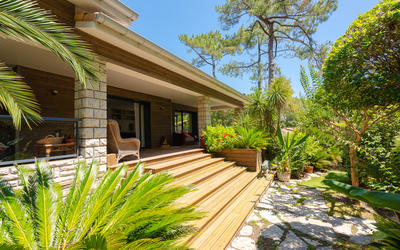 Villa - 200 m² - 8 pièces