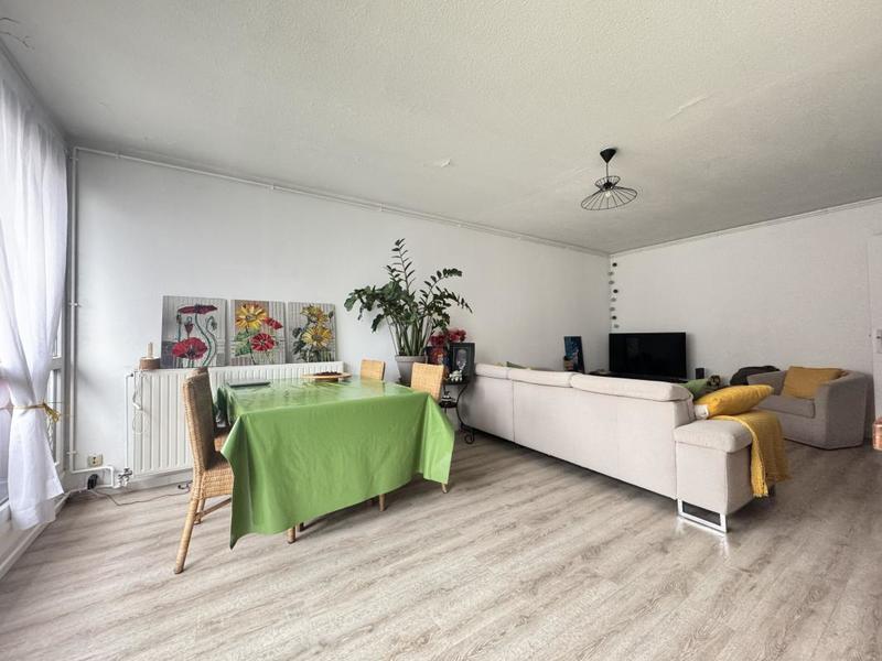 Appartement - 80 m² - 3 pièces