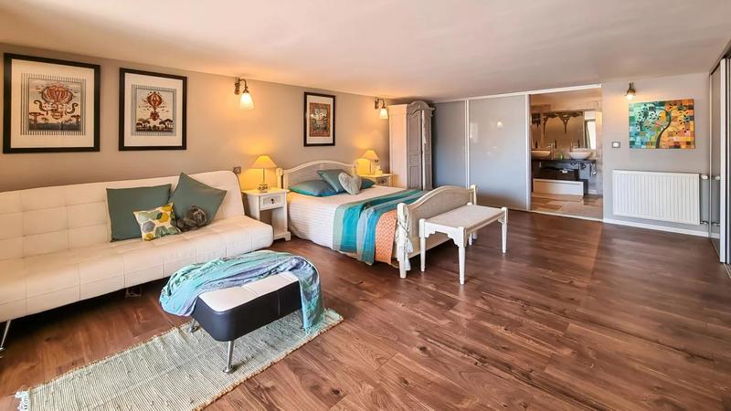 Villa - 378 m² - 11 pièces