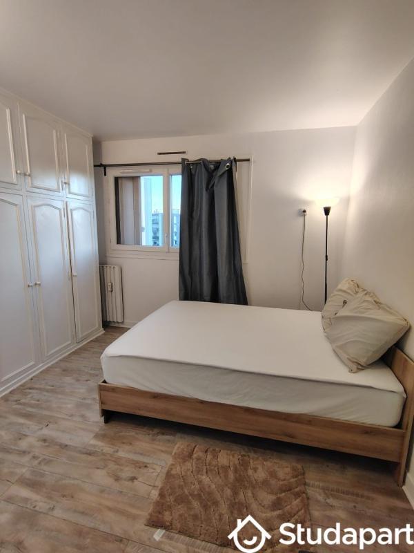 Chambre - 11 m² - 1 pièce