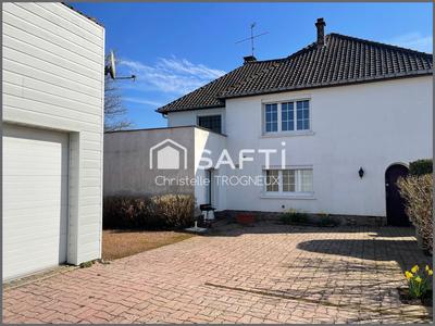 Maison - 200 m² - 7 pièces